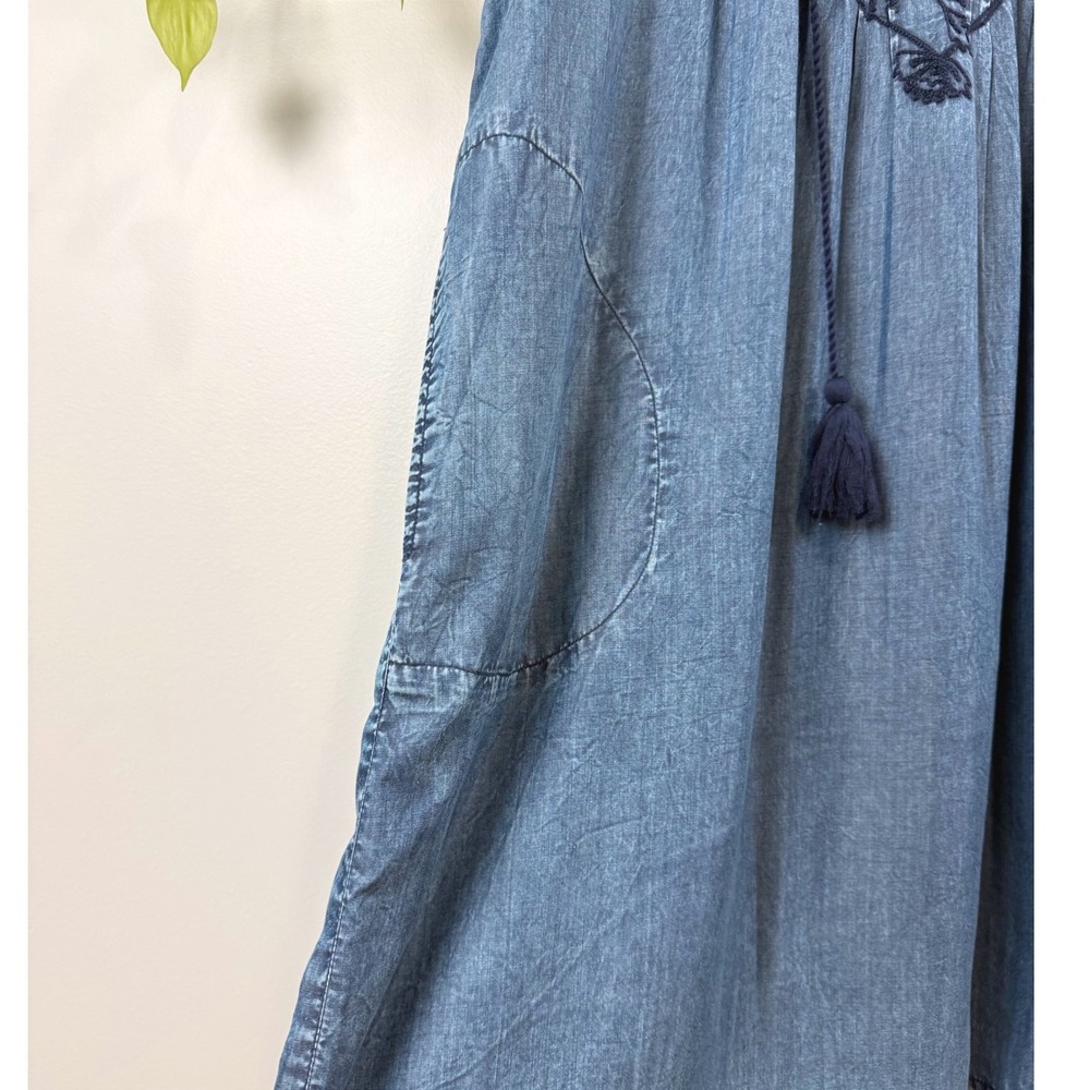 Soft Surroundings Tencel Denim Embroidered Sleeveless Dress M Boho Cottagecore - Picture 5 of 8